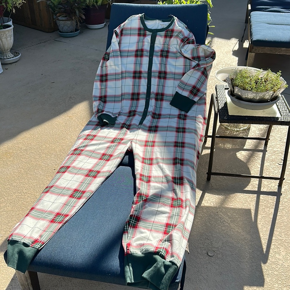 Hearth & Hand Magnolia Holiday Plaid (Union) Pajamas Adult size 4xl tall nwt